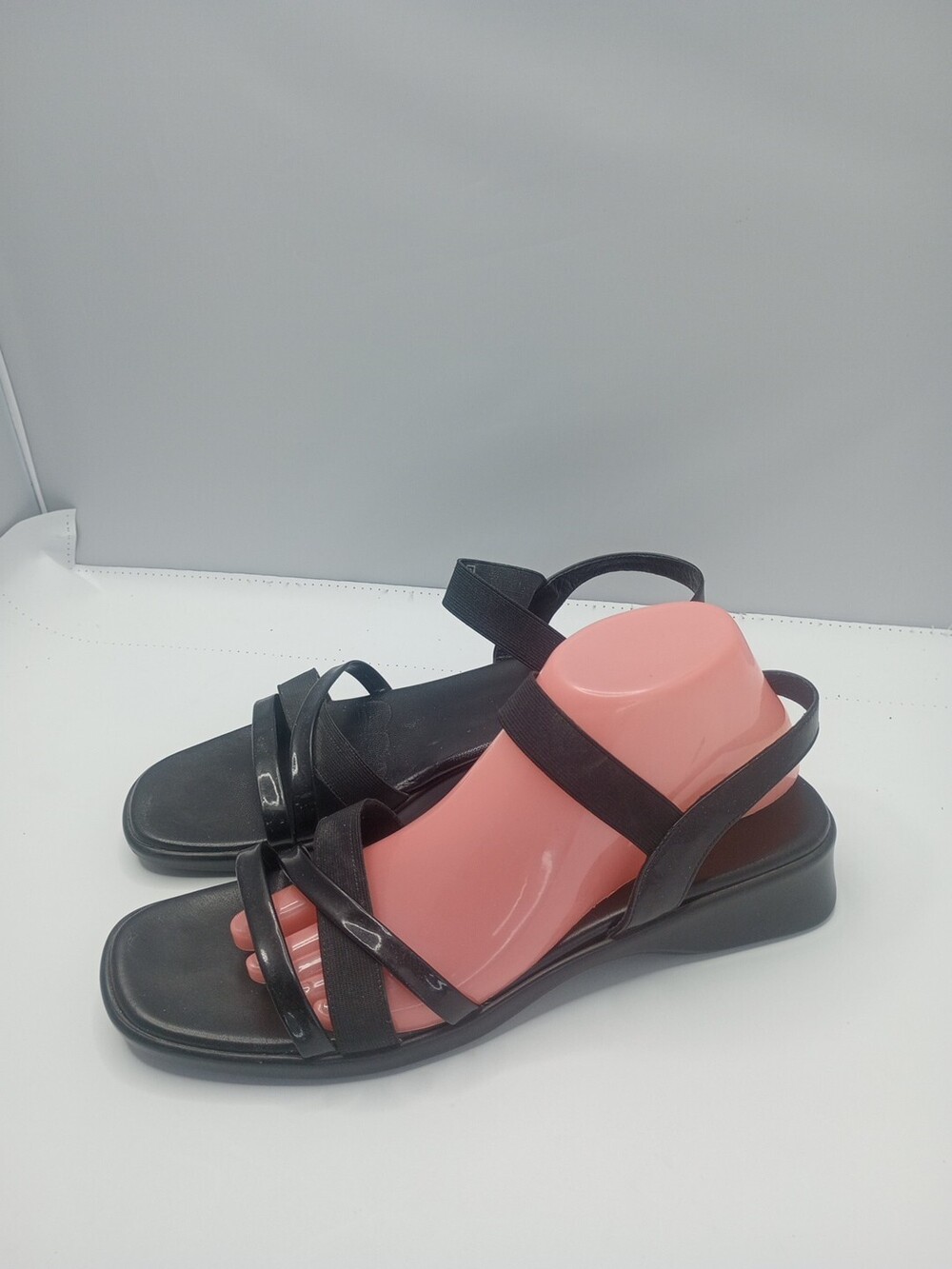 Munro Womens Black Slingback Low Wedge Sandals Comfort Shoes Size 11 SS